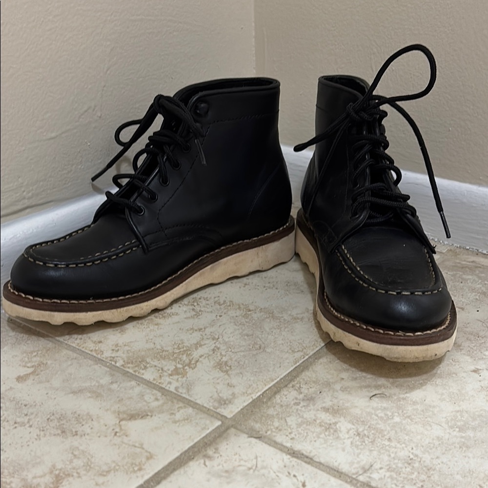 Black Thursday Boot 7